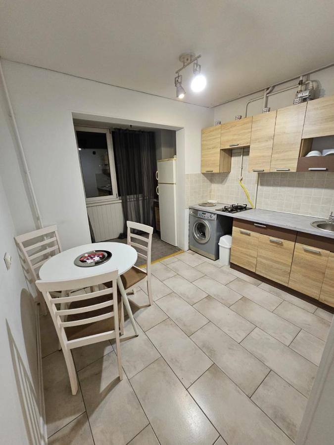Apartment On Constantin Negruzzi 基希讷乌 外观 照片